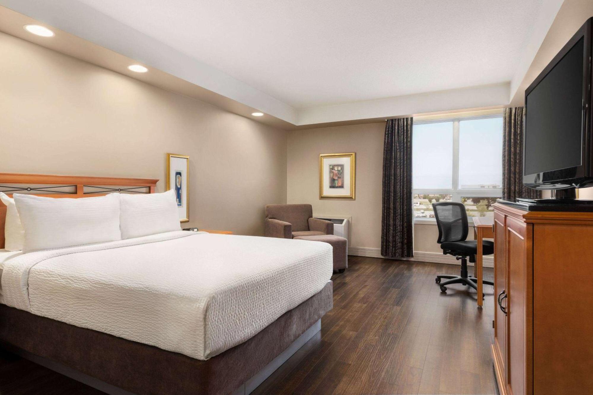 Royal Hotel Calgary, Trademark Collection By Wyndham Dış mekan fotoğraf