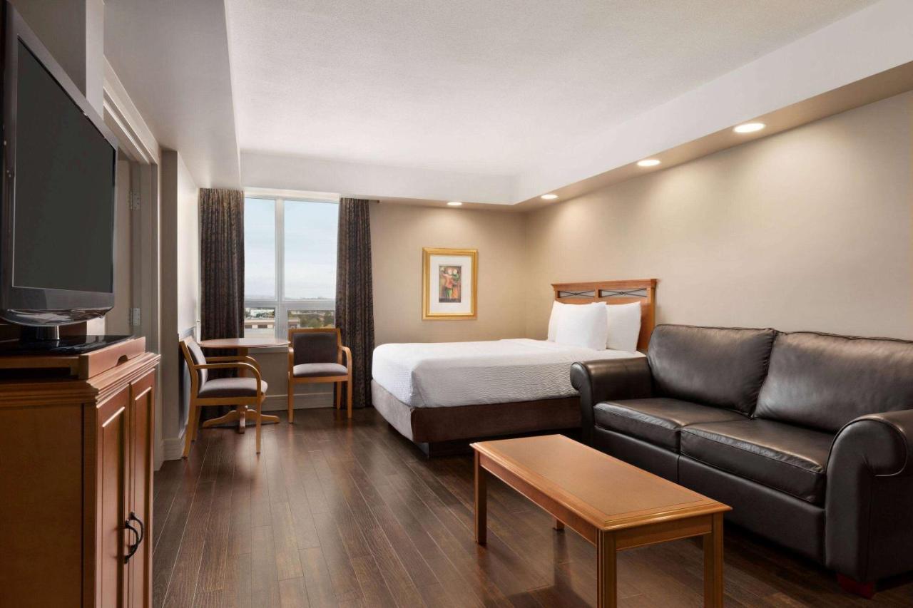 Royal Hotel Calgary, Trademark Collection By Wyndham Dış mekan fotoğraf
